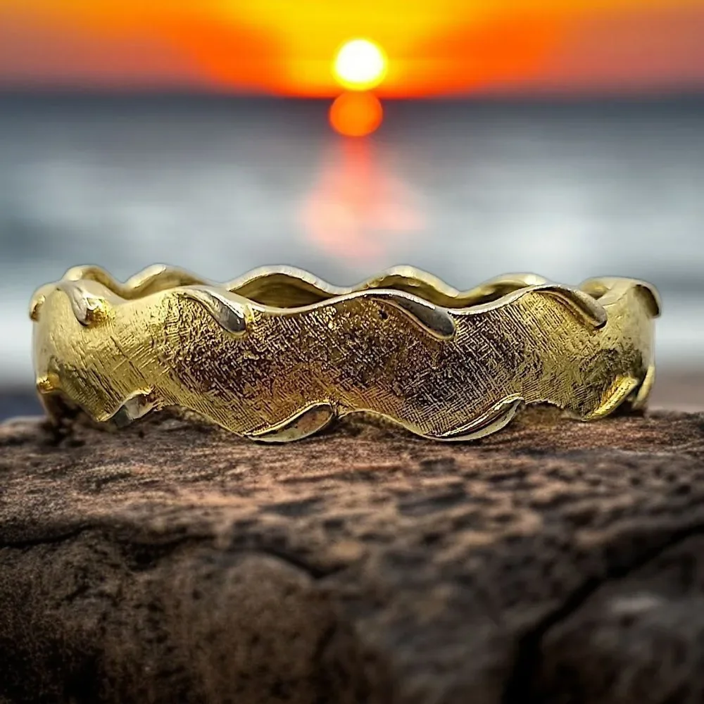 Vintage Clamper Bracelet Bangle Cuff Wave Crown Design Gold Tone Baroque Regency